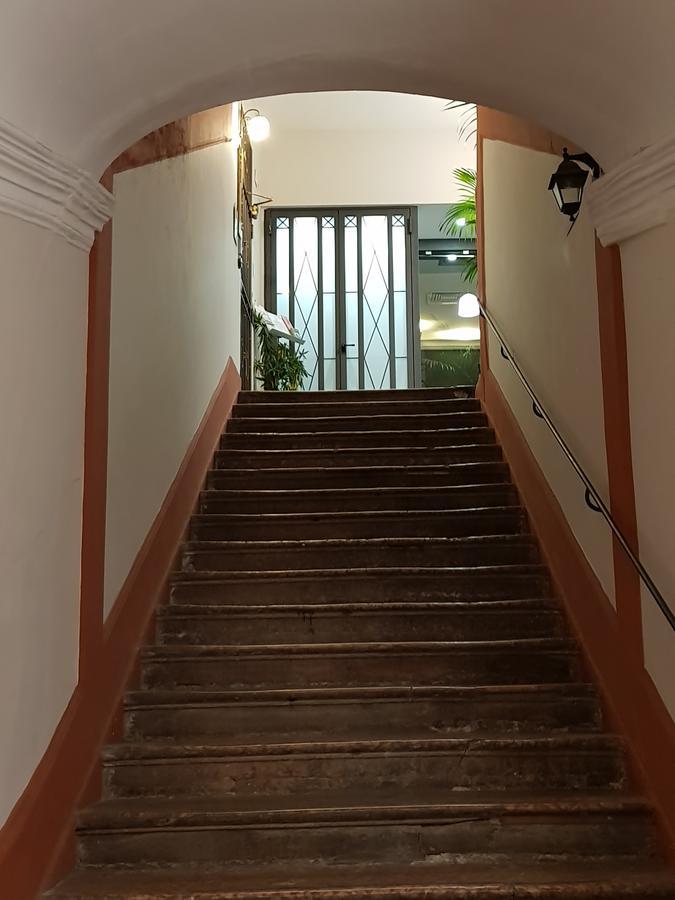Hotel Regina Palermo Exterior photo